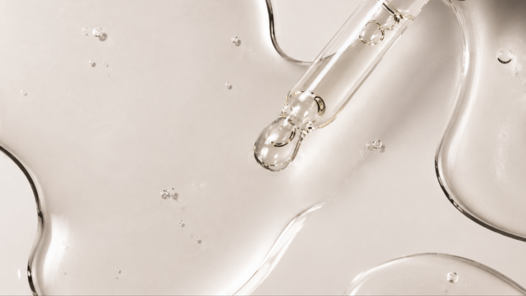 Light & Salt Castor Oil aus kontrolliert biologischem Anbau für ganzheitliche Naturkosmetik